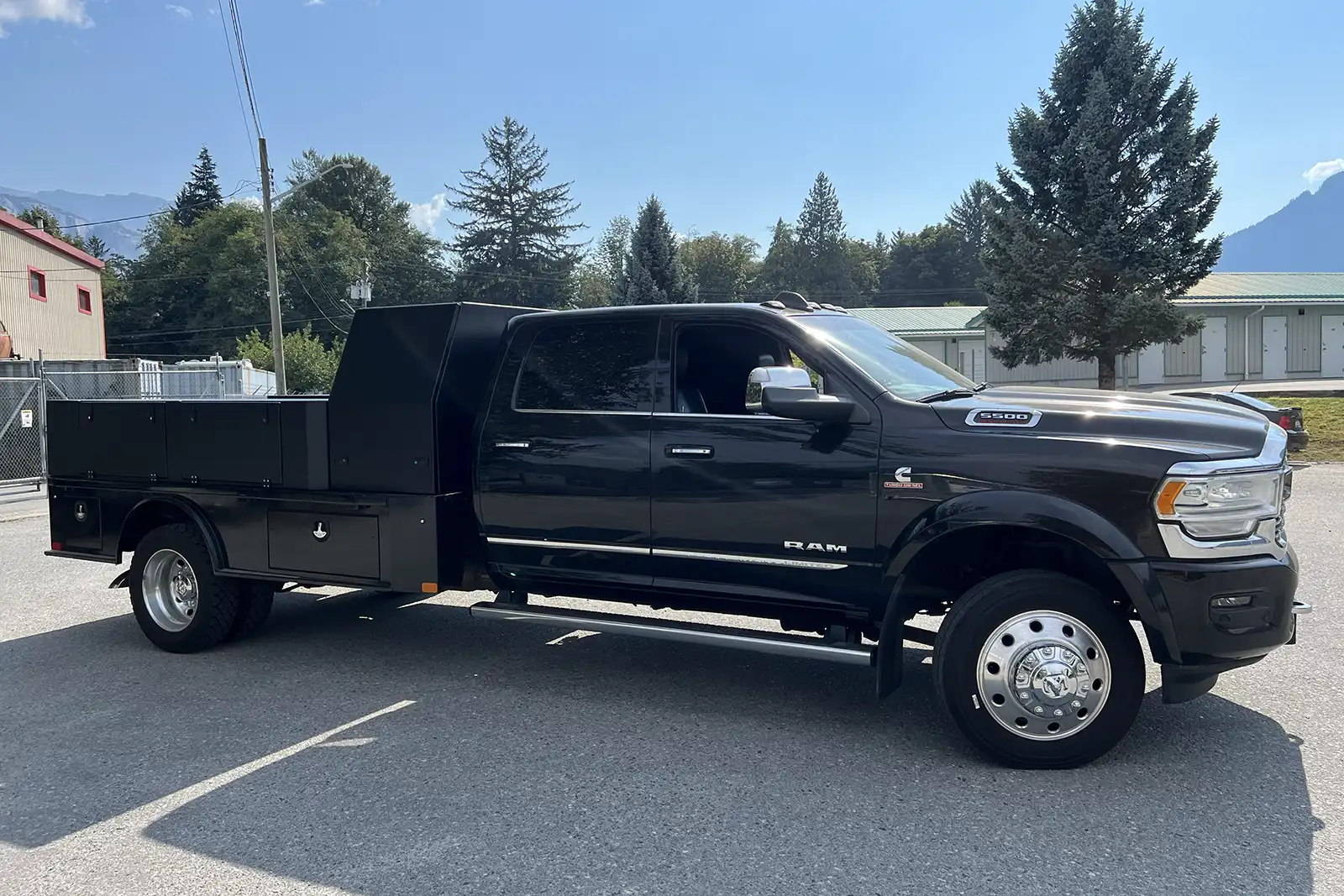 Boondock Decks Black-Ram-Right-3